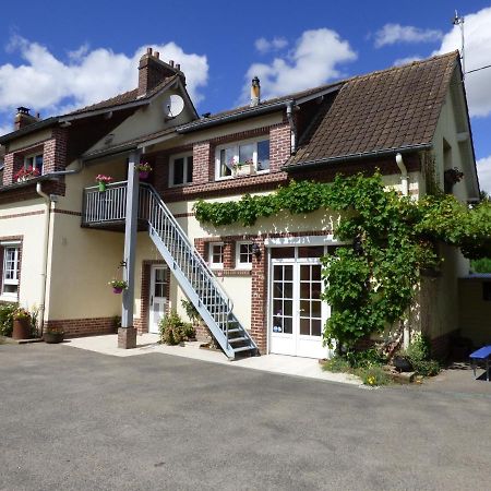 La Fontainoise Bed & Breakfast Fontaine-sur-Somme ภายนอก รูปภาพ