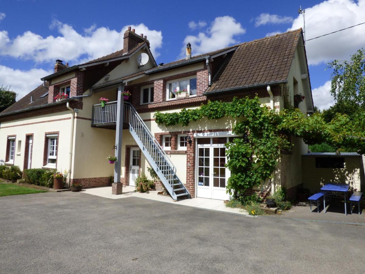La Fontainoise Bed & Breakfast Fontaine-sur-Somme ภายนอก รูปภาพ