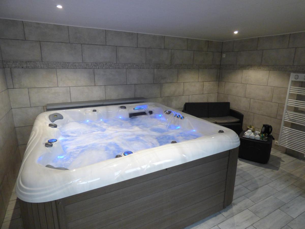 La Fontainoise Bed & Breakfast Fontaine-sur-Somme ภายนอก รูปภาพ